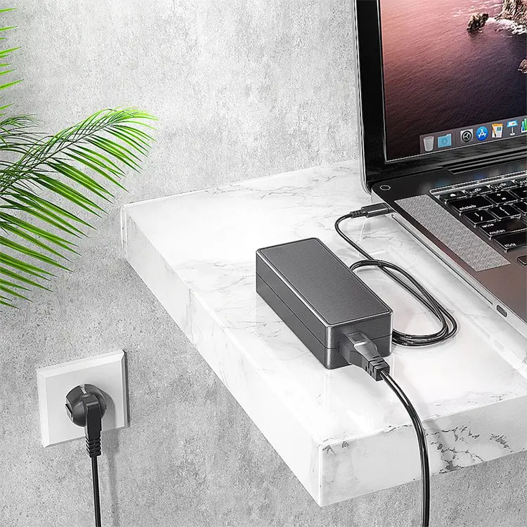 Power -Adapter