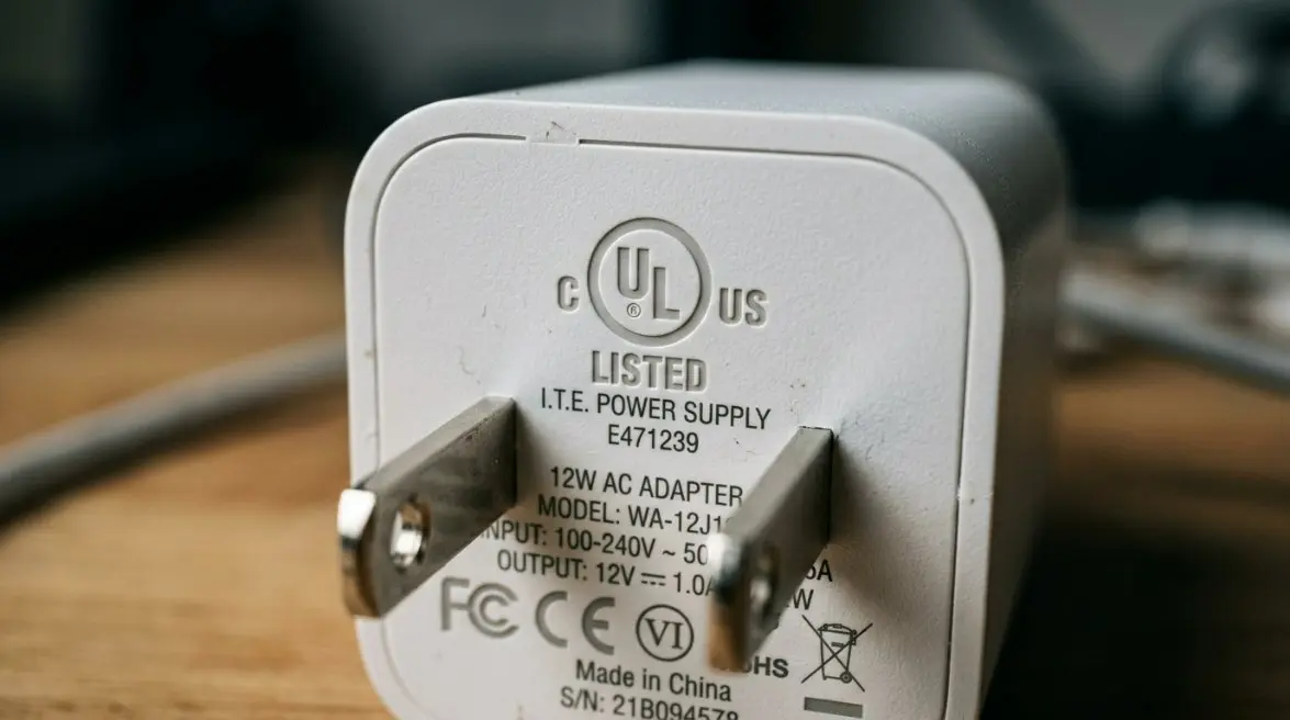Führende US-amerikanische Netzteilfabrik: Bereit für DOE Level VII und CO2-neutrale Herstellung