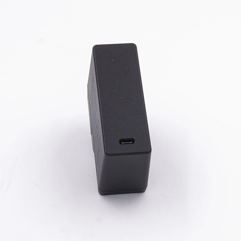 9V 3A Wechselstecker-Netzteil mit USB-C-Anschlüssen